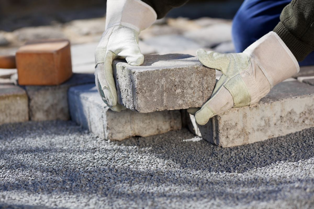 Commercial retaining walls