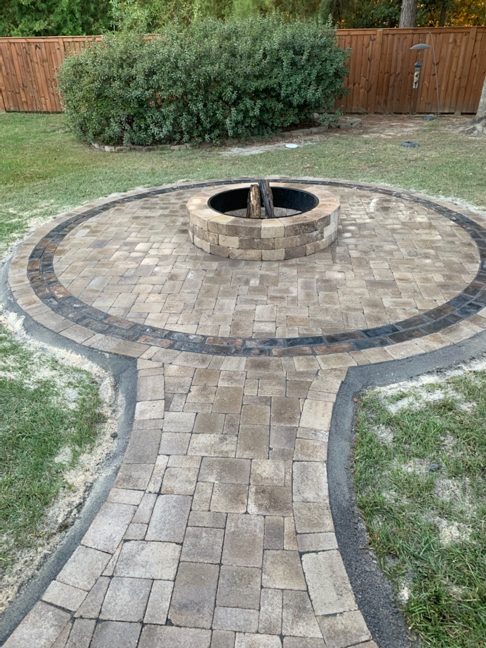 Fire pit pavers